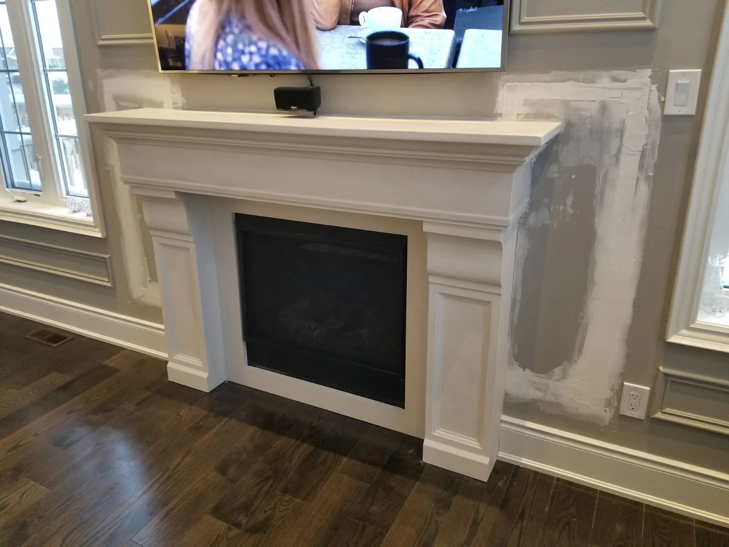 Fireplace Mantel Surround (Cast Stone) 1110.511 GS